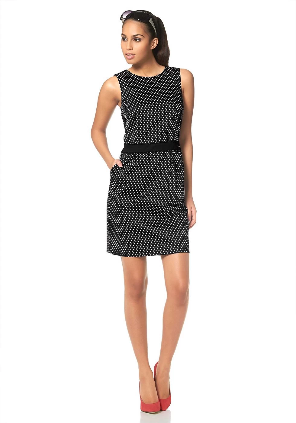 BRUNO BANANI Kokerjurk Met Stippen 1 BRUNO BANANI Kokerjurk Met Stippen